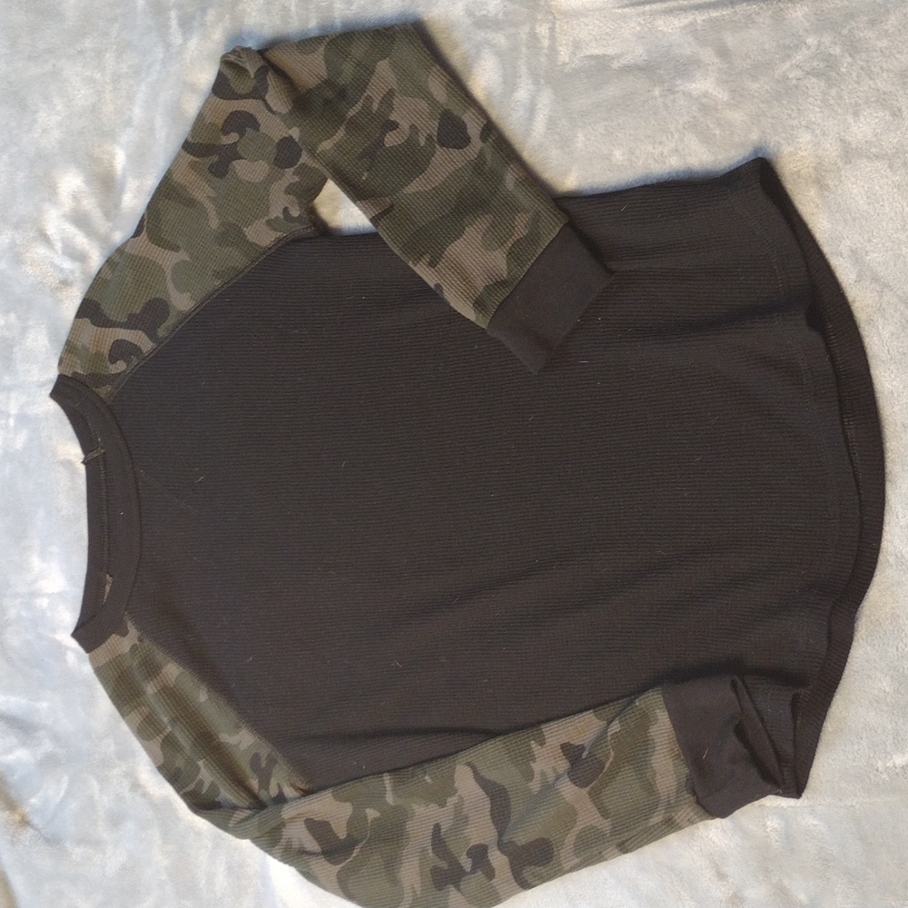 Boys old navy long sleeve shirt